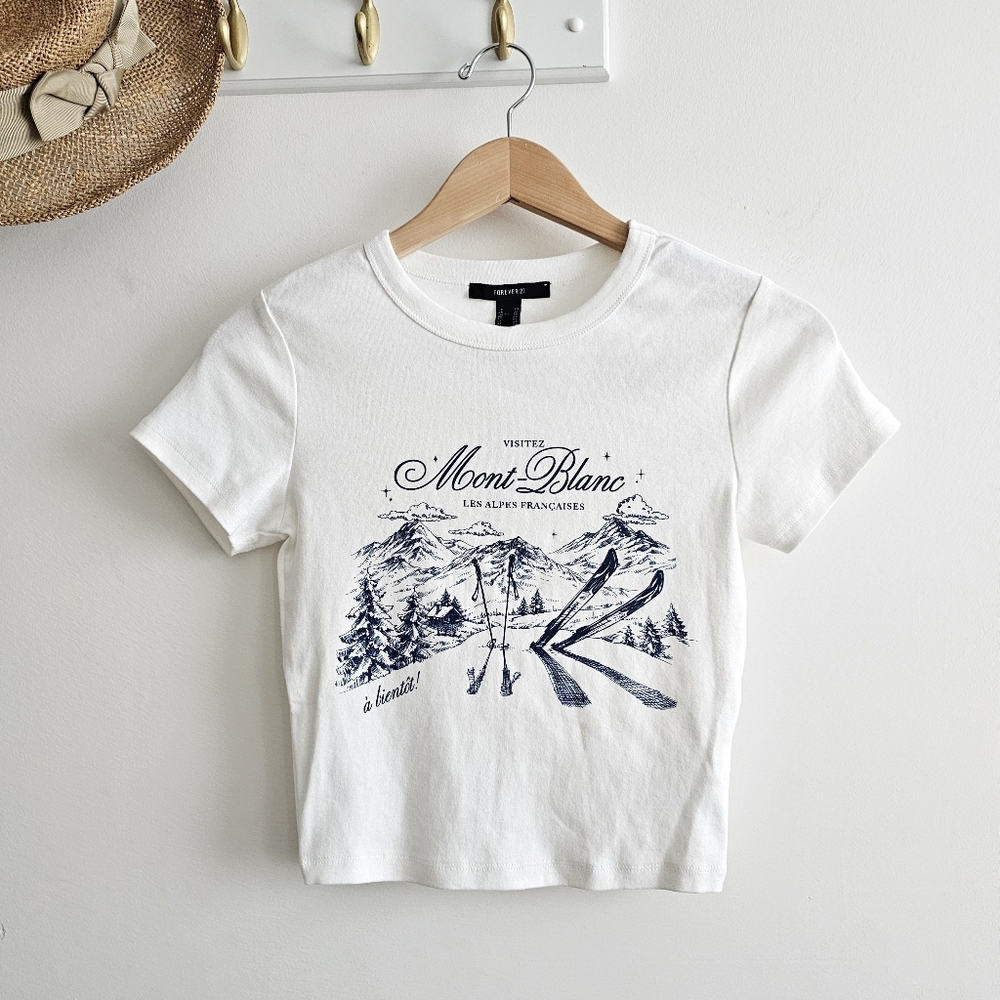 NWT Forever 21 Mont Blanc Graphic Cropped Baby Tee XS White Blue Ski Mountain